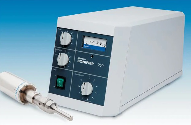 ANALIZADOR DE CÉLULAS ULTRASÓNICO ANALÓGICO / HOMOGENEIZADOR BRANSON ULTRASONICS ™ SONIFIER S-250A