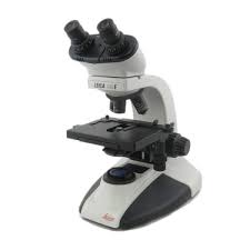 Microscopio Binocular Leica CME 13495211L reacondicionado